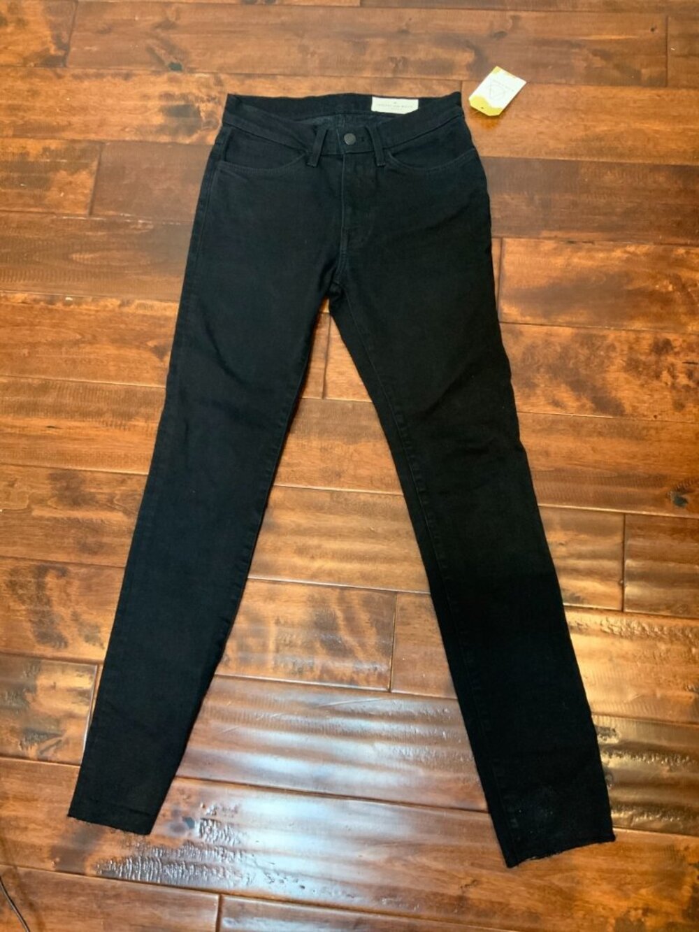 Imogene + Willie Black Denim Imogene Slim Jean, Size 26